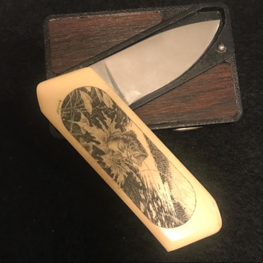 Rare GERBER Touché Knife Belt Buckle Bass Fish Scrimshaw ivory Brown Stainless - Picture 2 of 9